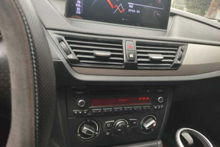 Used BMW X1 2013 sDrive18i Fashion Model
