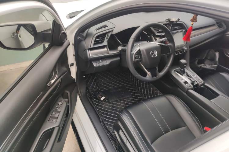 Used Honda Civic 2021 HATCHBACK 220TURBO CVT New Trendsetter