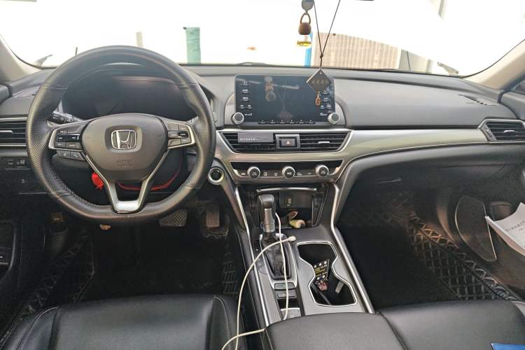 Used Honda Accord 2018 260TURBO Elite Edition China VI Center Console