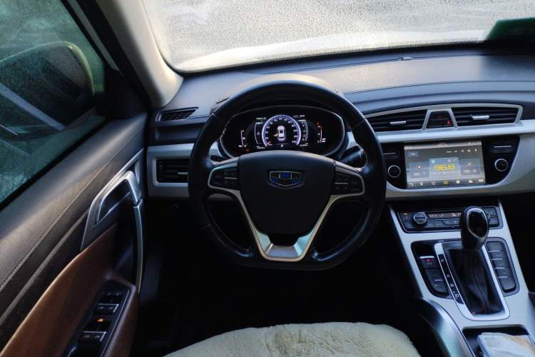 Used Geely Auto Emgrand X7 Sport 2016 1.8TD Automatic ZhiZun Version