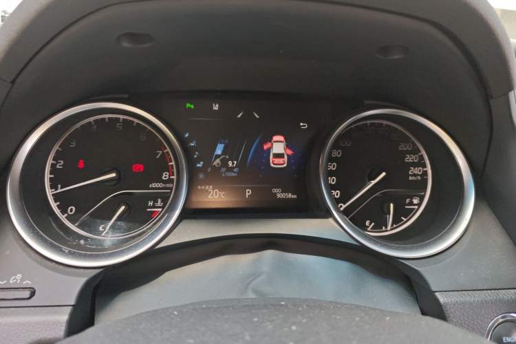 Used Toyota Camry 2018 2.0G Luxury Edition
