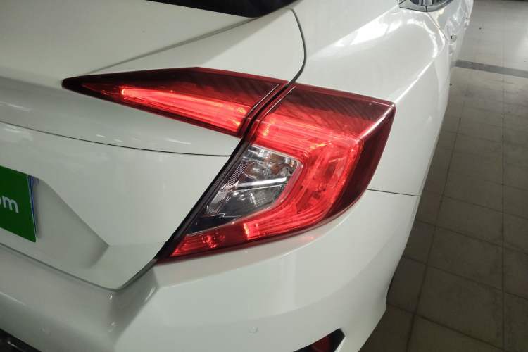 Used Honda Civic 2016 220TURBO CVT Luxury Edition