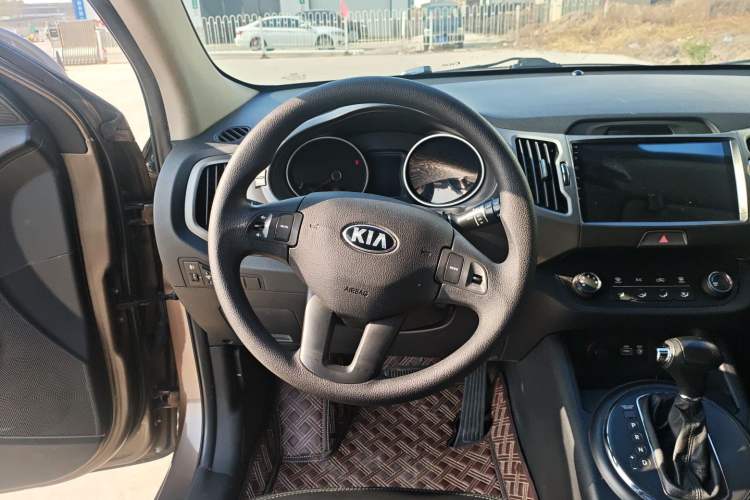 Used Kia Sportage R 2015 2.0L Automatic Two-Wheel Drive GL
