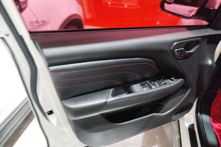 Used Soueast DX3 2016 1.5L Manual Luxury Edition