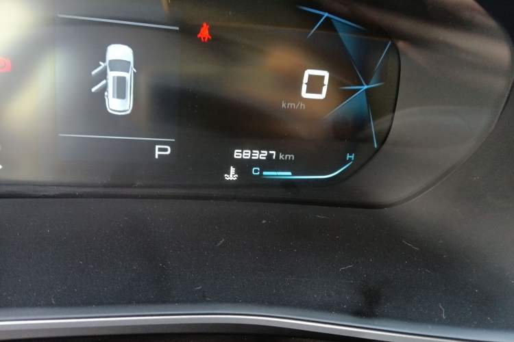 Used Baojun 530 2020 1.5T CVT Prestige Connected Version 7 Seats Odometer Close Up