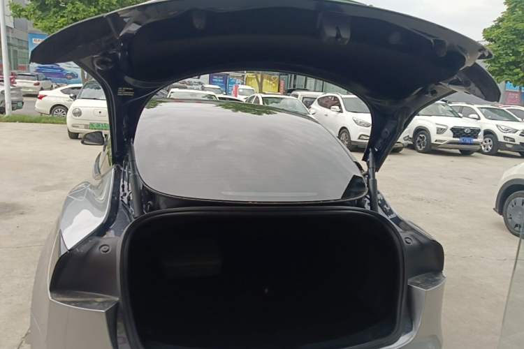 Used Tesla Model 3 2023 Rear-Wheel-Drive Version

