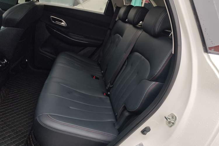 Used CHANGAN OSHAN X7 2021 1.5T Automatic Luxury Model Left Rear Seat