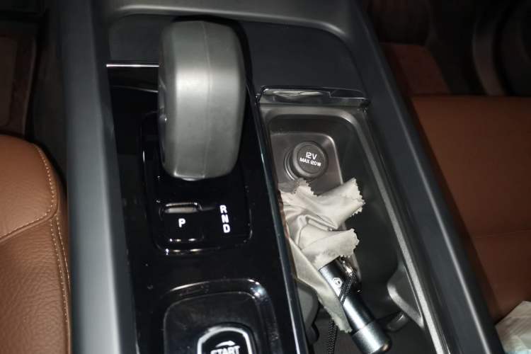 Used Volvo XC60 2025 B5 4x4 Smart Luxury Edition
