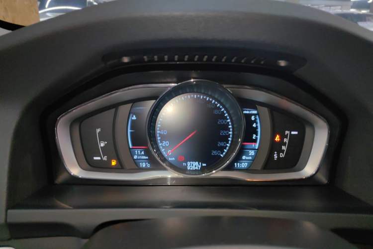 Used Volvo V60 2014 T5 Zhiya Edition