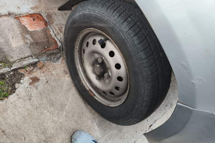 Used Wuling Zhiguang 2015 1.2L Practical LS-I Model
