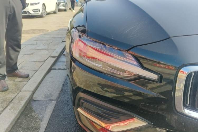 Used Volvo S60 2021 T4 Zhiyi Luxury Edition
