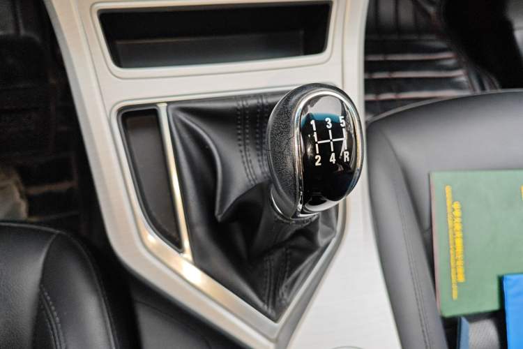 Used Geely Auto Vision 2018 1.5L Manual Happiness Edition Gear Lever