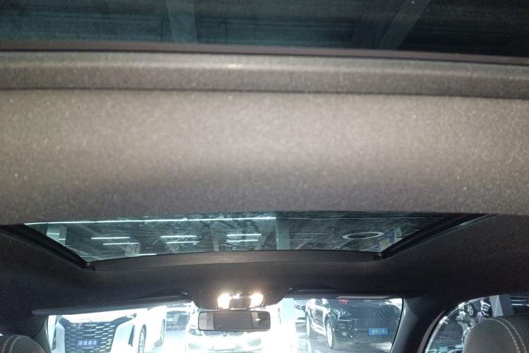 Used Mercedes-Benz A-Class 2021 A 200 L Sport Sedan Fashion Model
