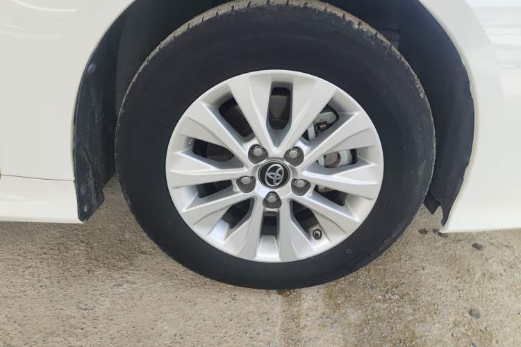 Used Toyota Corolla 2022 TNGA 1.5L CVT Pioneer Edition Right Front Wheel Hub