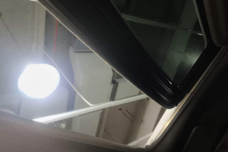 Used Toyota SIENNA 2023 2.5L Hybrid Deluxe Edition Headliner