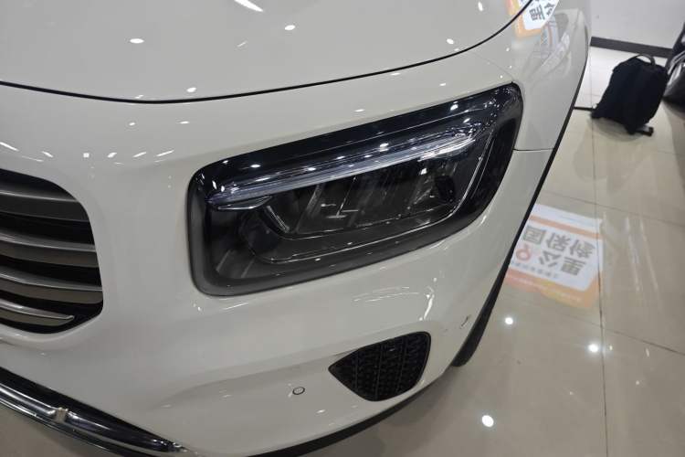 Used Mercedes-Benz GLB 2024 GLB 200 Dynamic Edition Left Front Headlight