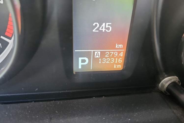 Used Suzuki Kizashi 2011 2.4L Two-Wheel Drive CVT Standard Edition