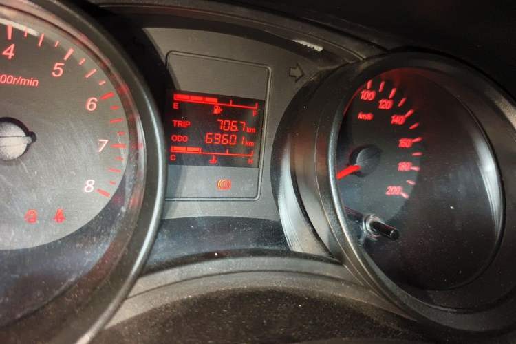 Used Wuling Hongguang 2019 1.5L S Basic Version China VI Standard LAR