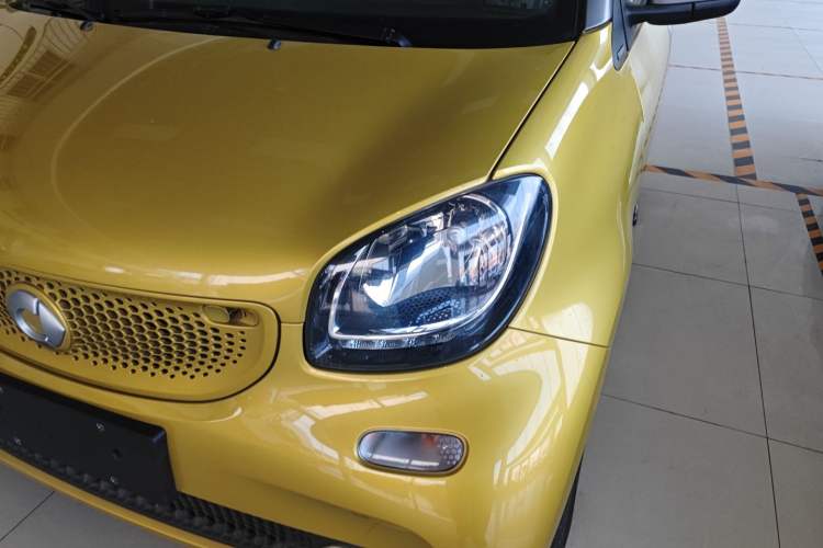 Used smart fortwo 2015 1.0L 52 kW Hardtop Passion Edition