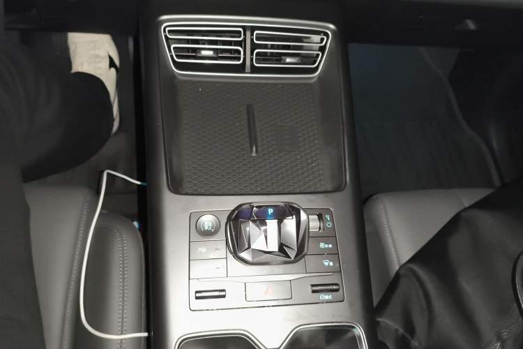 Used BYD Song Pro New Energy 2025 2nd Generation Intelligent Driving Version DM-i 75KM Leading Edition
