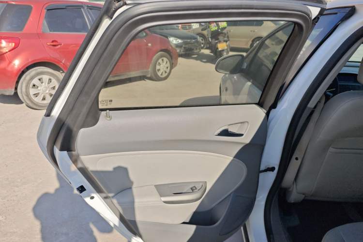 Used Buick GT 2014 XT 1.6L Automatic Fashion Edition
