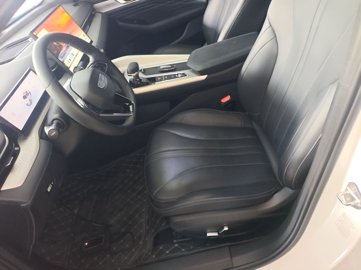 Geely Auto Preface 2025 Dongfang Yao 1.5TD Kunlun Edition — снимка 17