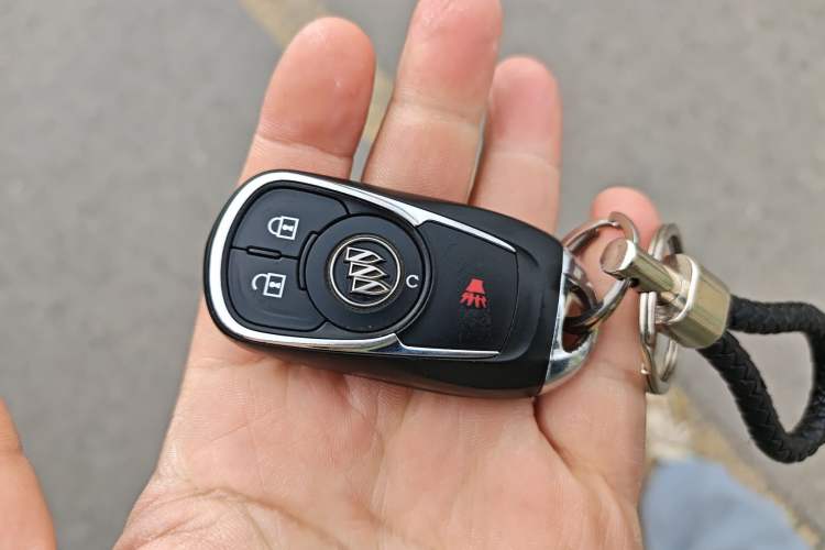 Used Buick GL8 2018 ES 28T Comfort Model China VI Standard Vehicle Key