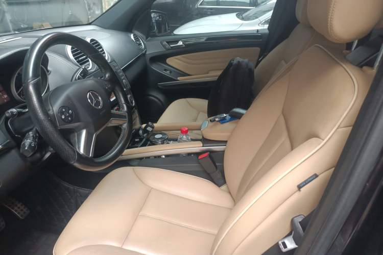 Used Mercedes-Benz M-Class 2010 ML 500 4MATIC Left Front Seat