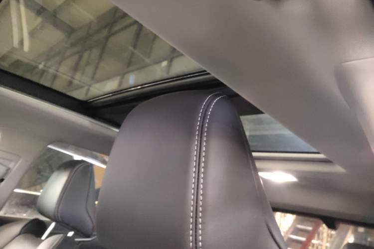 Used Toyota Wildlander 2023 Dual-Motor 2.5L E-CVT Four-Wheel Drive Prestige Edition
