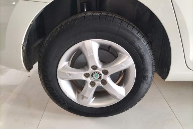 Used Skoda Rapid 2013 1.4L Manual Enjoyment Model
