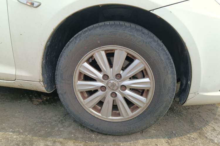 Used BAIC Senova D50 2014 1.5L manual standard version