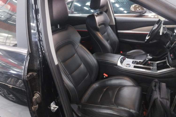 Used JETOUR X70 2020 1.5T DCT YueXing Edition 7-Seater
