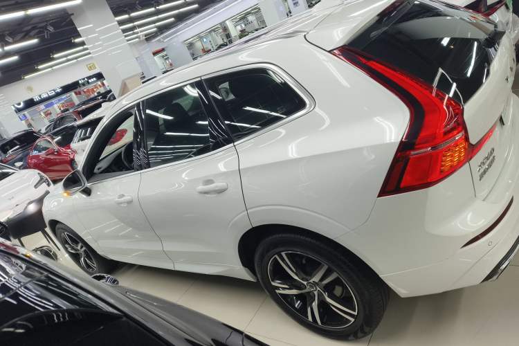 Used Volvo XC60 2019 T5 4x4 Zhiya Sport Edition China VI Standard
