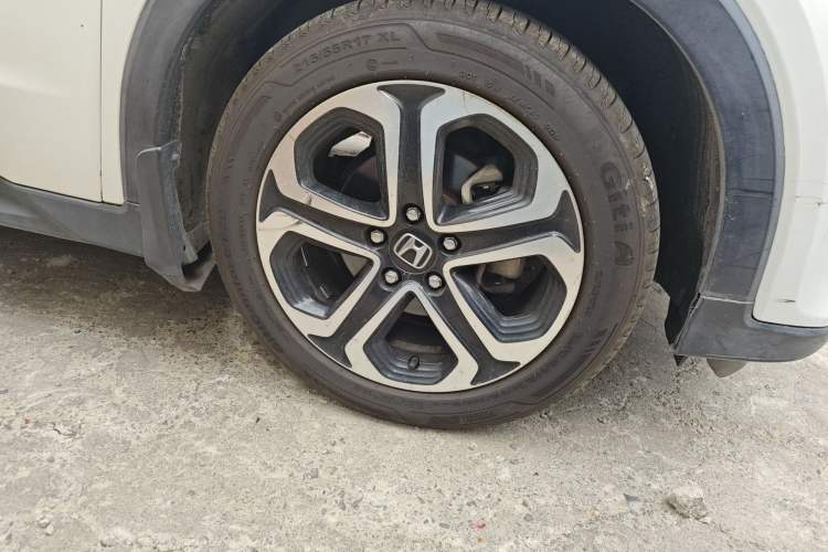 Used Honda XR-V 2015 1.8L VTi CVT Luxury Edition Right Front Wheel Hub