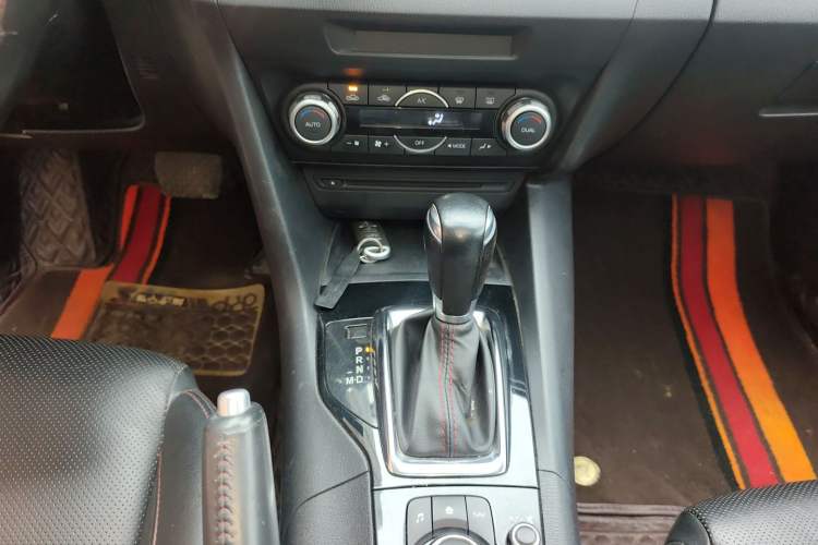 Used Mazda 3 Axela 2014 Sedan 2.0L Automatic Sport Model Gear Lever
