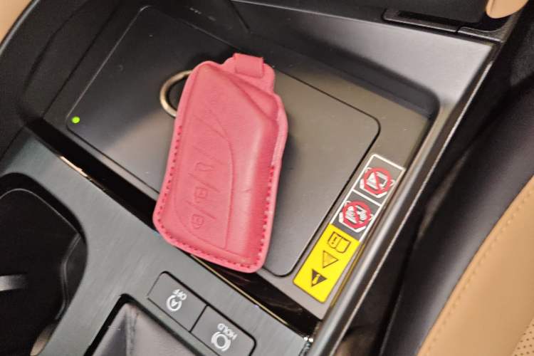 Used Lexus ES 2023 200 Luxury Edition
