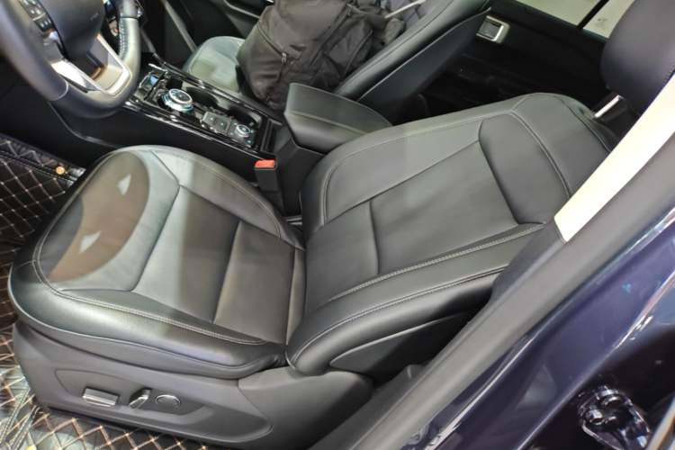 Used Ford Explorer 2020 EcoBoost 285 4x4 Titanium Edition 7-Seater
