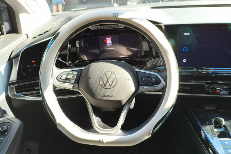 Used Volkswagen Talagon 2023 Facelift 380TSI All-Wheel-Drive Luxury Jiajing Pro 6-Seater
