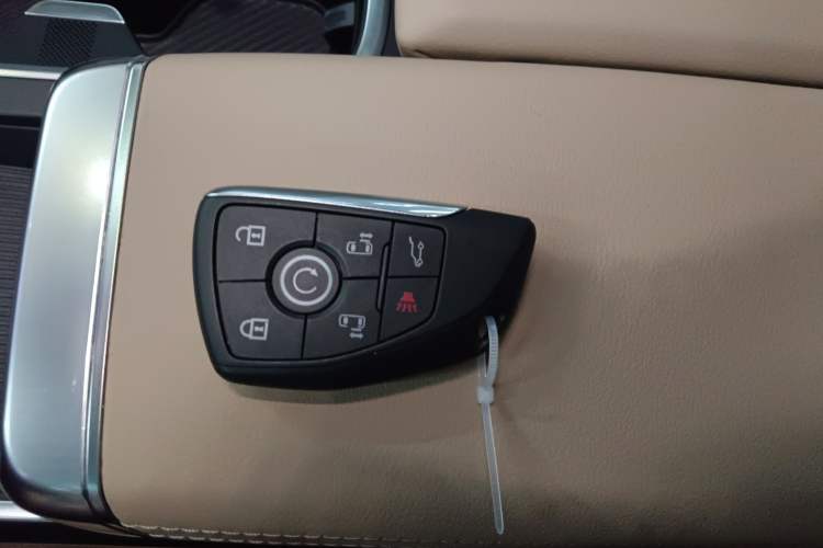 Used Buick Century 2023 2.0T Seven-Seater Deluxe Edition