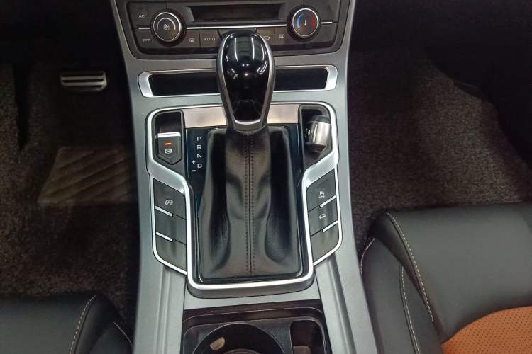 Used Geely Auto Vision S1 2018 1.5L CVT Fongchi Model Gear Lever