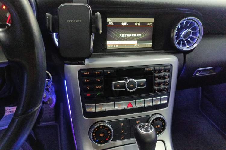 Used Mercedes-Benz SLK-Class 2011 SLK 200 Fashion Model