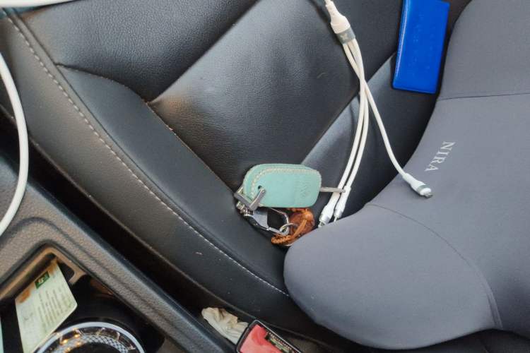 Used Volkswagen Sagitar 2017 230TSI Automatic Comfort Version Vehicle Key