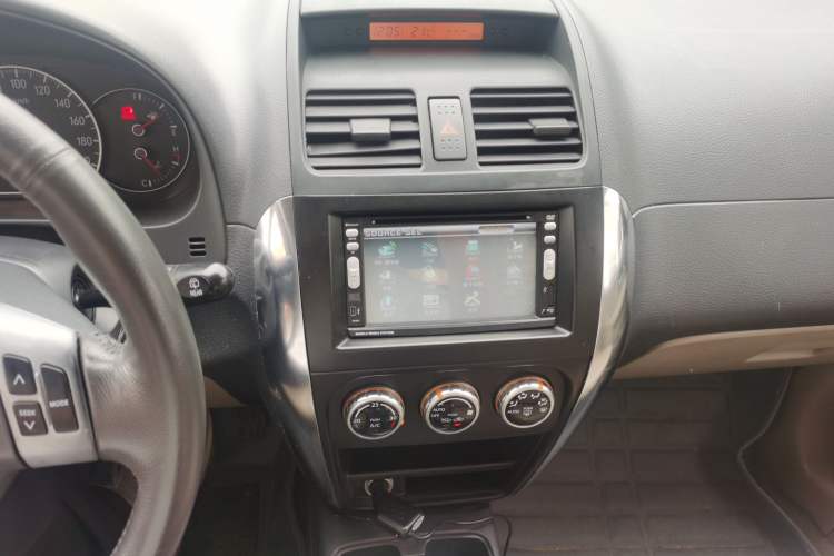 Used Suzuki SX4 2008 Hatchback 1.6L Automatic Urban Fashion Model Audio And AC Panel