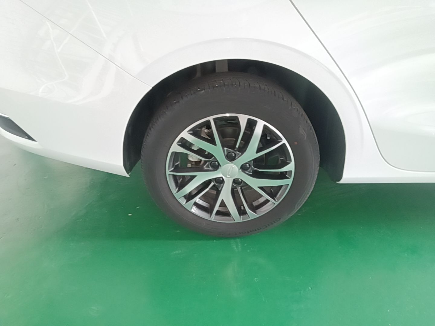 Geely Auto Emgrand 2022 4th Generation 1.5L Manual Luxury Model — снимка 11