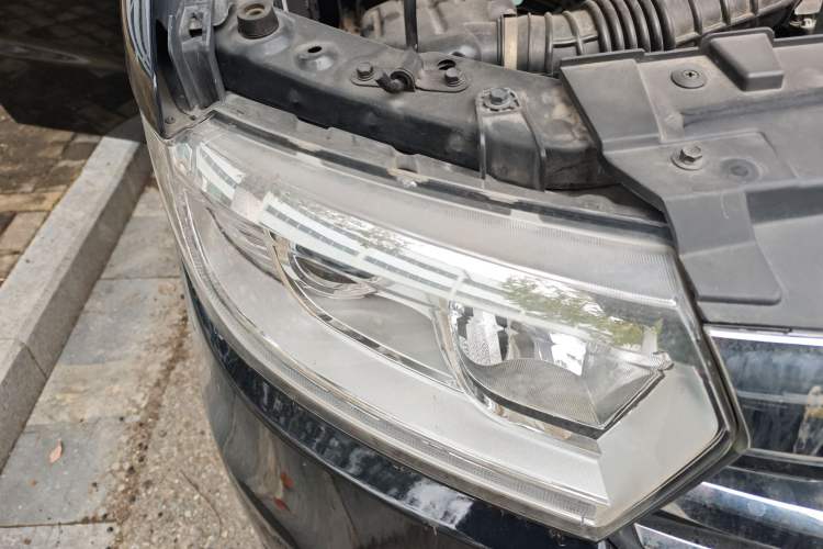 Used JAC Refine M3 2018 IKEA Edition 1.6L Luxury Model