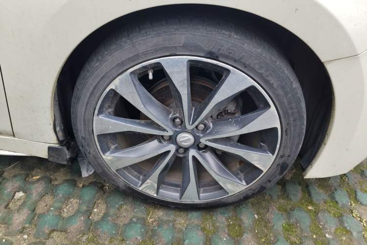 Used Nissan Maxima 2016 2.5L XV Ultimate Edition
