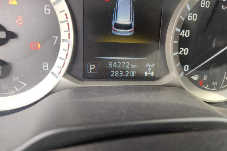 Used Nissan Terra 2020 2.5L XL Upper 4WD Automatic Four-Wheel Drive Luxury Edition Odometer Close Up