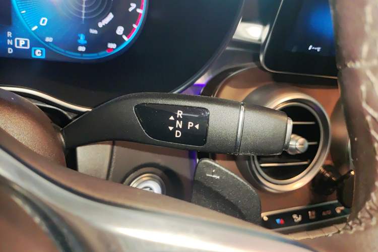 Used Mercedes-Benz GLC 2022 Refreshed GLC 300 L 4MATIC Dynamic Edition Prestige Version Gear Lever