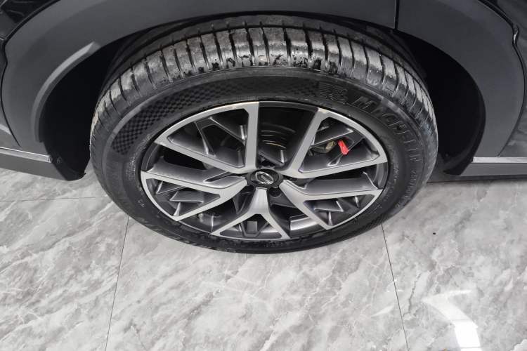 Used GAC Trumpchi GS8 2022 Linghang Series 2.0 TGDI Two-Wheel-Drive Luxury Smart Connectivity Version (7 Seats) Exterior 5