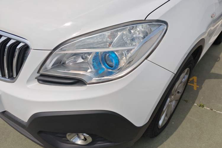 Used Buick Encore 2015 1.4T Automatic Two-Wheel Drive Urban Elite Version Left Front Headlight